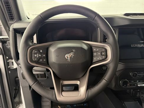 New 2026 Ford Bronco Badlands image 17