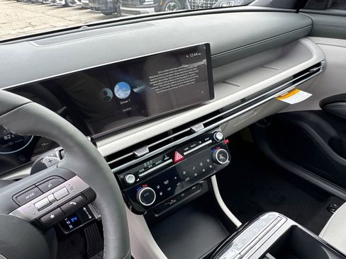 New 2026 Hyundai Tucson Limited image 19