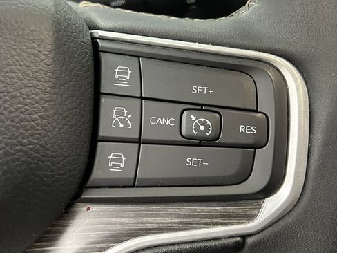 Used 2024 Jeep Wagoneer Series II w/ Flexible Seating Group RWD image 58