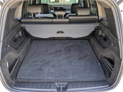 Used 2021 Mercedes-Benz GLB 250 4MATIC image 17