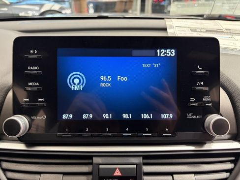 Used 2020 Honda Accord Hybrid image 14