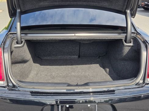 Used 2020 Chrysler 300 Touring w/ Sport Appearance Package RWD image 18