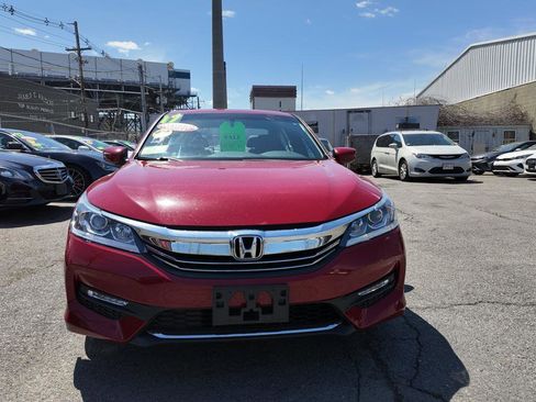 Used 2017 Honda Accord Sport Special Edition image 3