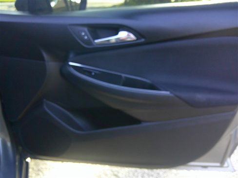 Used 2017 Chevrolet Cruze LT FWD image 19