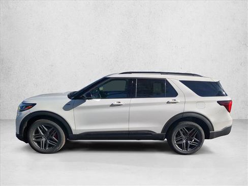 New 2025 Ford Explorer ST-Line w/ ST-Line Street Pack image 5