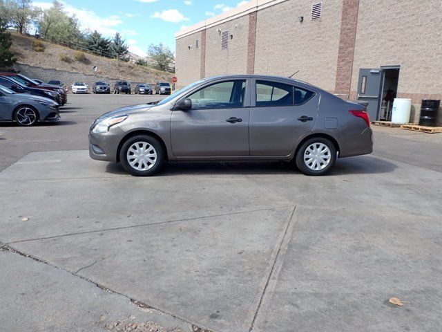 Used 2015 Nissan Versa S Plus FWD image 2