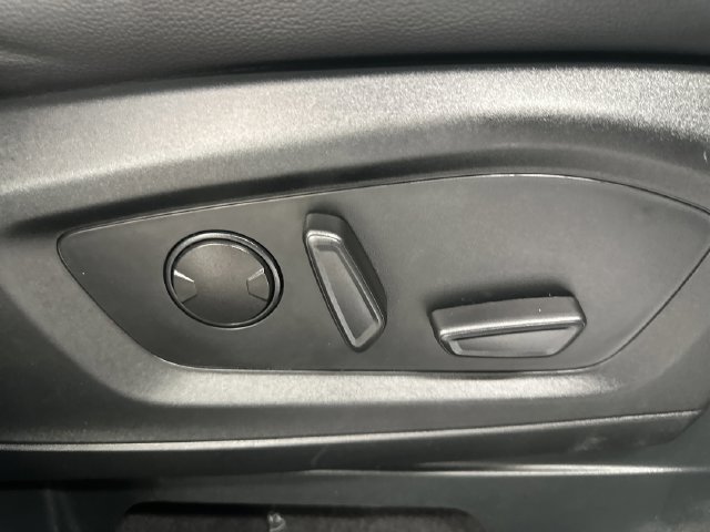 Used 2024 Ford Explorer Limited AWD/4WD image 25