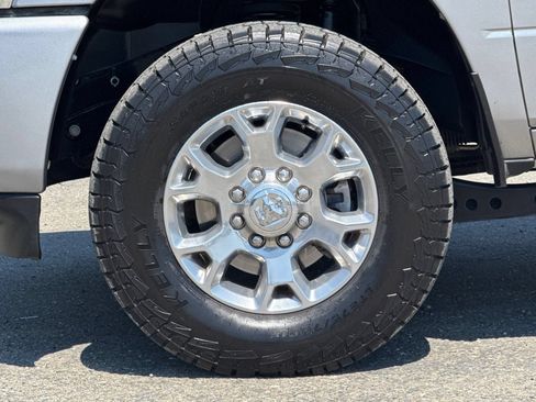 Used 2024 RAM 2500 Laramie AWD/4WD image 26