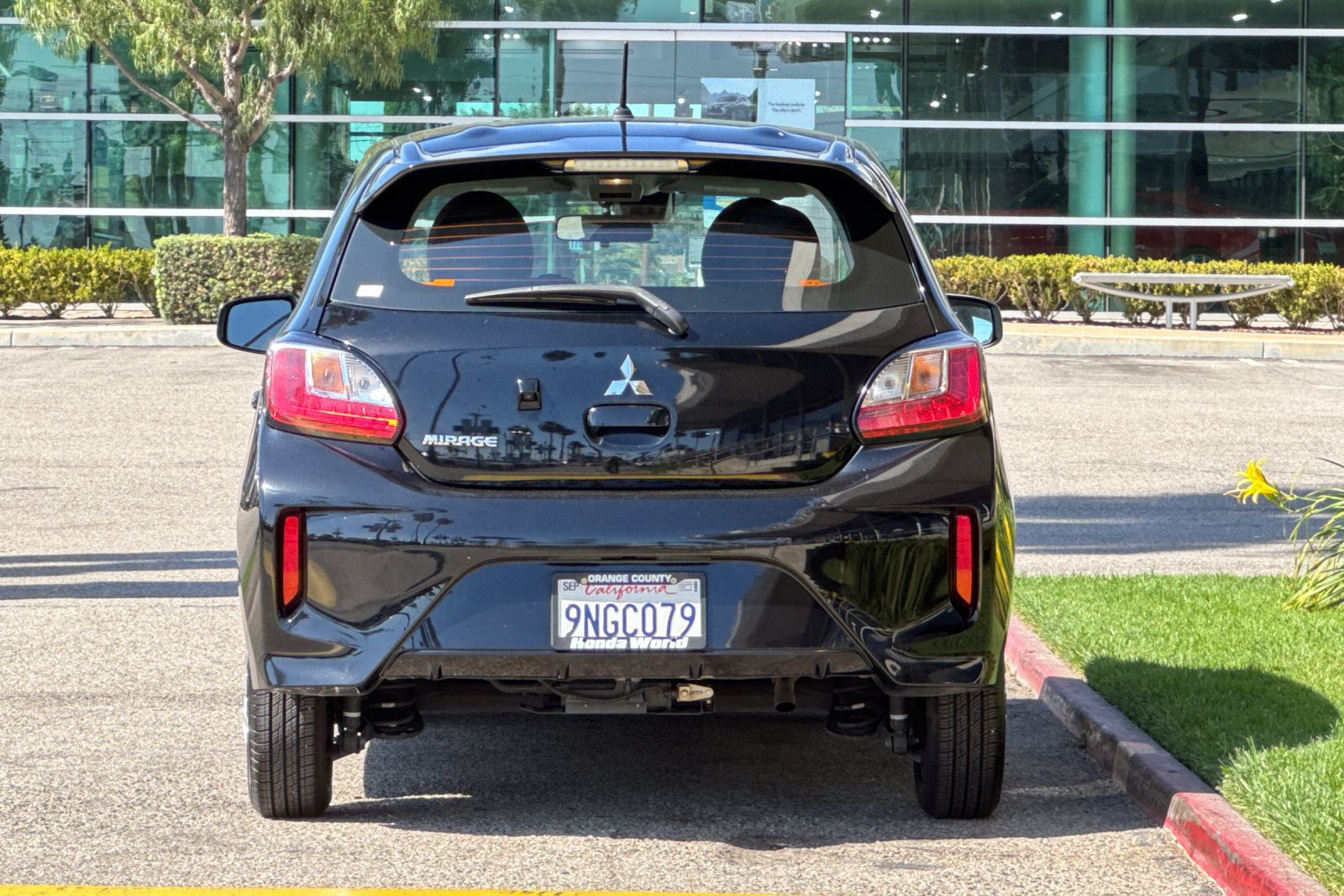 Used 2024 Mitsubishi Mirage ES FWD image 5