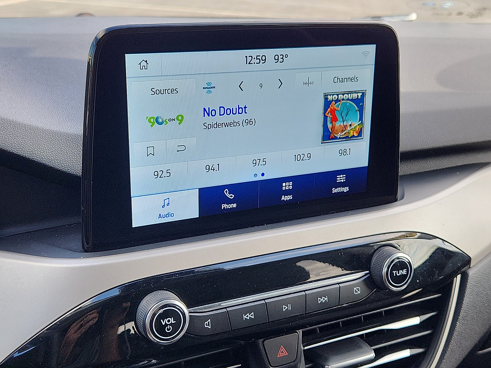 Certified 2022 Ford Escape SE AWD/4WD image 17