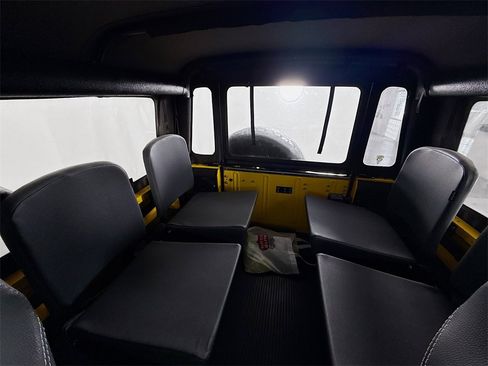 Used 1994 Land Rover Defender 90 image 21