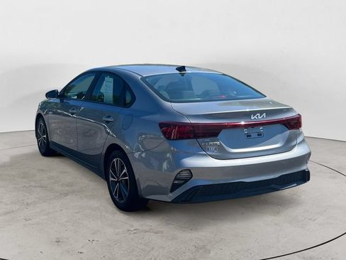 Used 2024 Kia Forte LXS FWD image 3