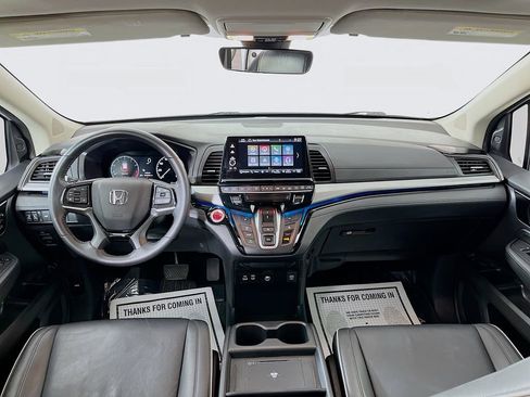 Used 2025 Honda Odyssey Touring image 12