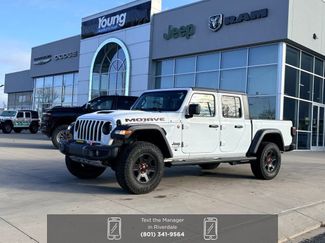 Used 2023 Jeep Gladiator Mojave w/ Cold Weather Group video 1