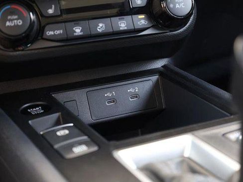 New 2026 Nissan Kicks SV w/ SV Premium Package FWD image 17