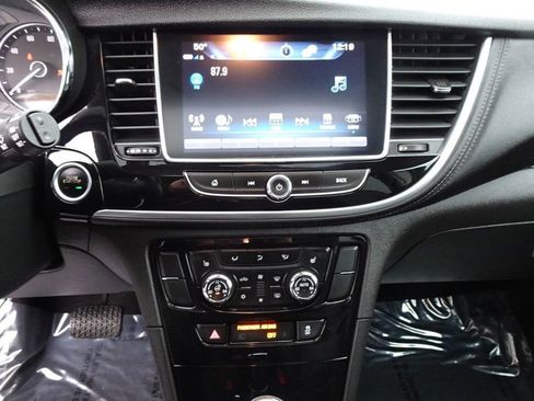 Used 2019 Buick Encore Essence image 17