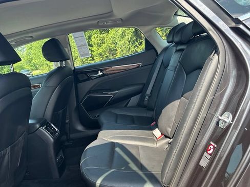 Used 2019 Kia Cadenza Technology FWD image 18