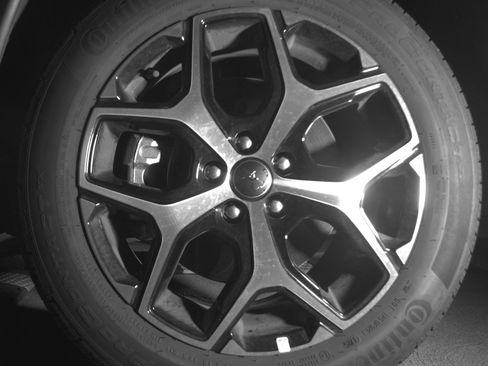 Used 2025 Jeep Compass Limited AWD/4WD image 12