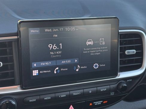 Used 2025 Hyundai Venue SEL FWD image 20