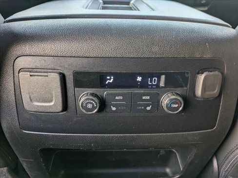 Used 2020 Chevrolet Tahoe Premier w/ 6.2L Performance Package image 16