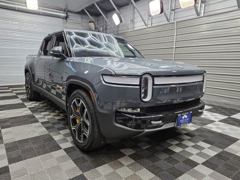 Used 2022 Rivian R1T Launch Edition AWD/4WD image 5