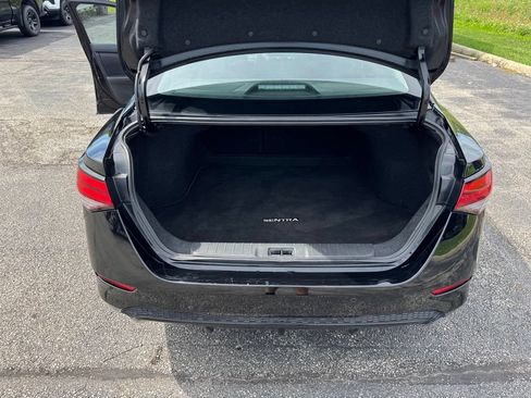 Used 2025 Nissan Sentra SV FWD image 25