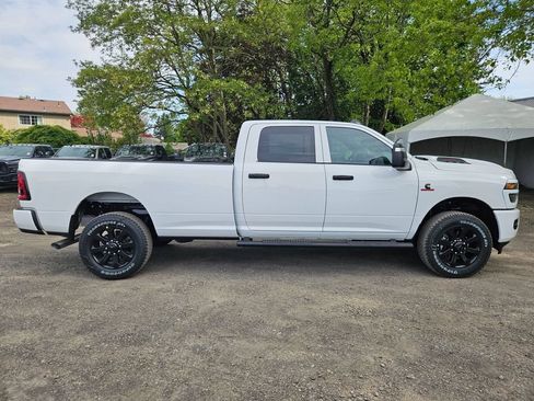 New 2026 RAM 2500 Tradesman AWD/4WD image 8