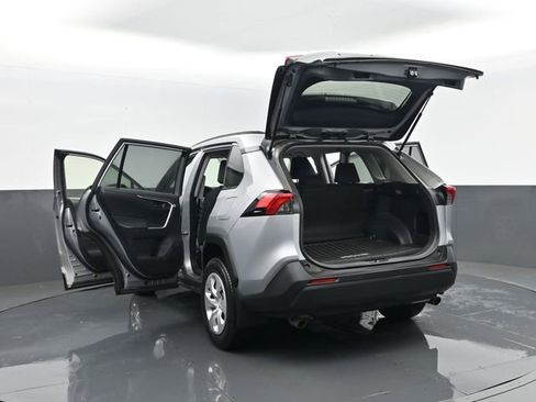 Used 2019 Toyota RAV4 LE w/ All Weather Liner Package image 33