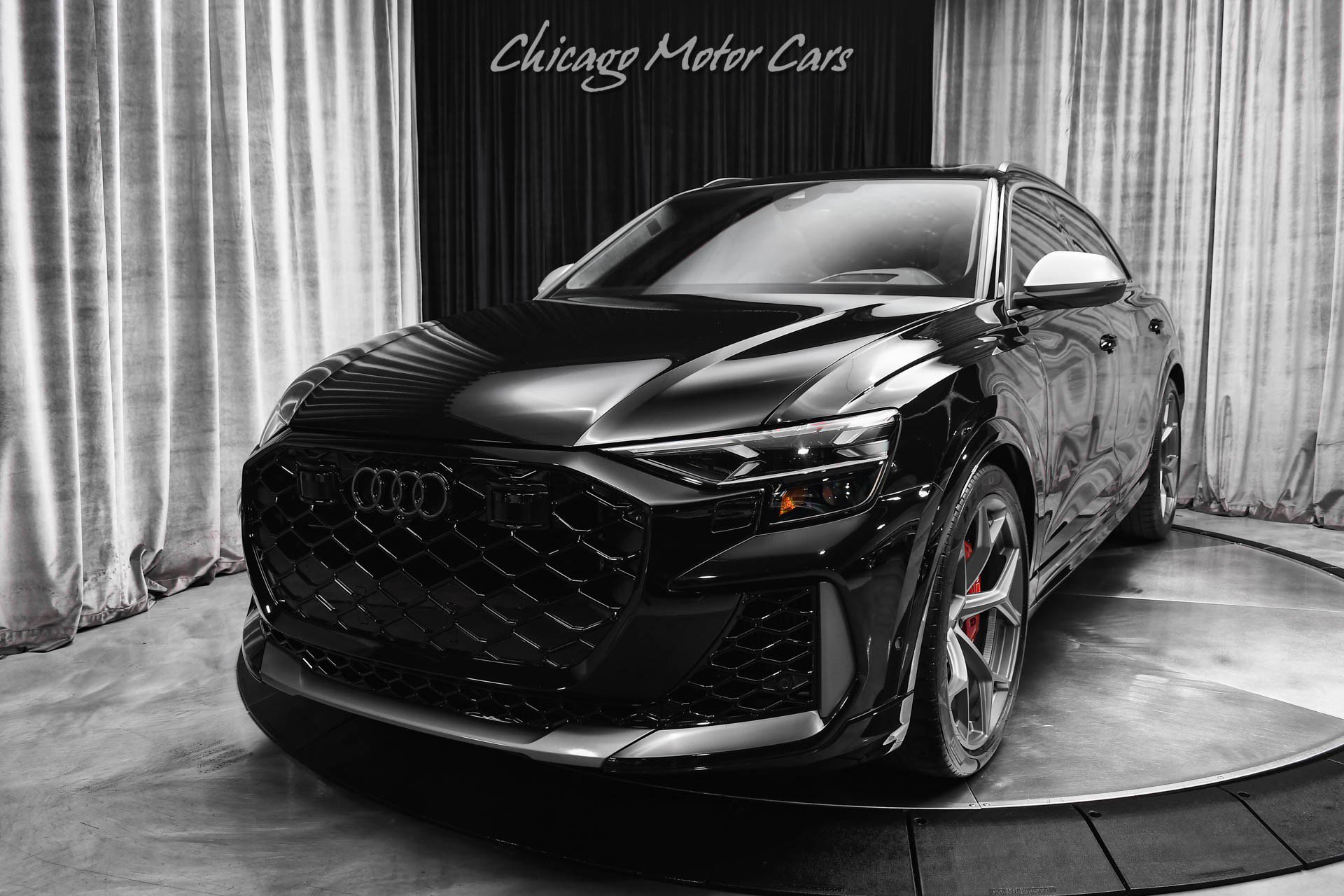 Used 2025 Audi RS Q8 performance AWD/4WD image 2