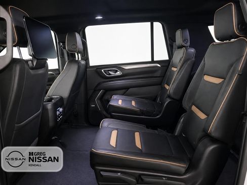 Used 2021 GMC Yukon XL AT4 w/ AT4 Premium Package AWD/4WD image 13
