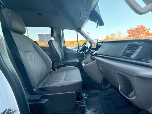 Used 2023 Ford Transit 350 XLT image 25