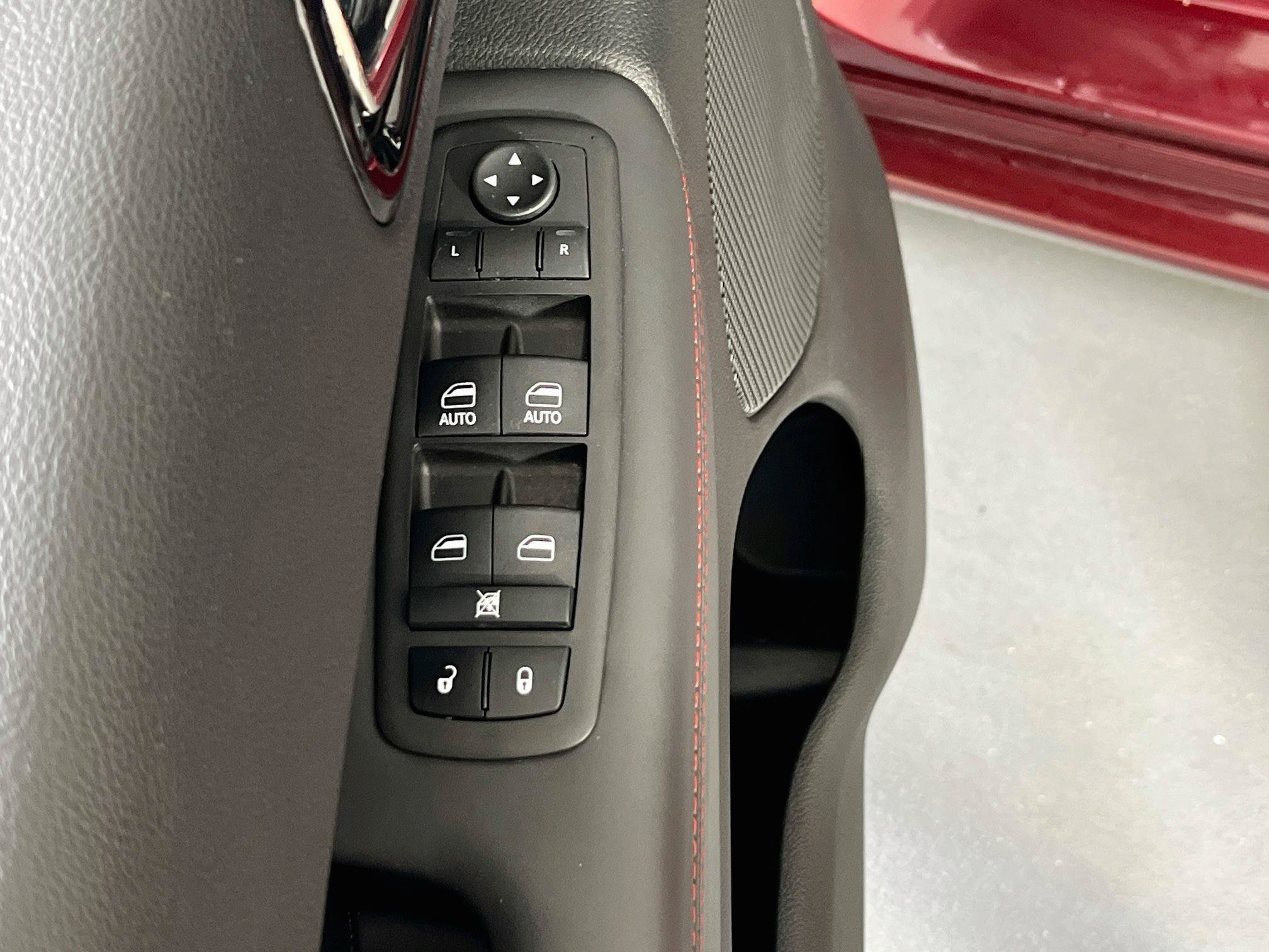 Used 2023 Dodge Durango R/T AWD/4WD image 18