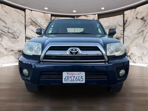 Used 2007 Toyota 4Runner SR5 RWD image 2