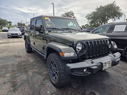 Used 2023 Jeep Gladiator Sport AWD/4WD image 2
