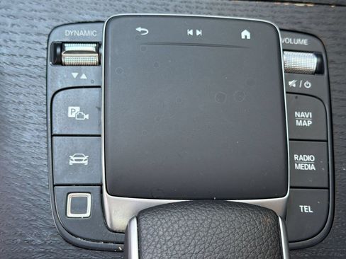 Certified 2025 Mercedes-Benz GLE 450e 4MATIC image 18