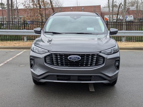 New 2026 Ford Escape SE w/ PHEV Premium Package FWD image 9