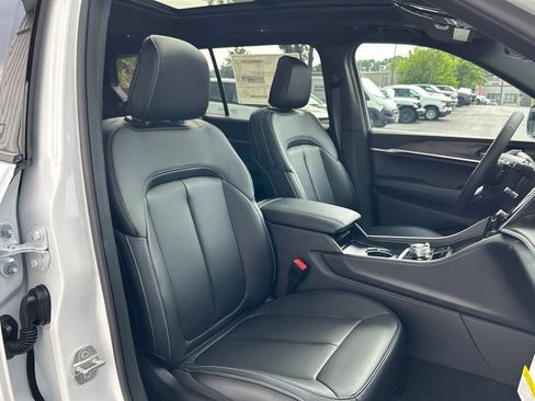 New 2026 Jeep Grand Cherokee L Limited AWD/4WD image 42