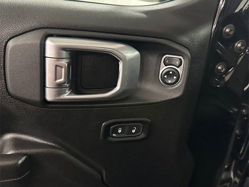 Used 2023 Jeep Wrangler Willys 4xe w/ Sun & Screen Package image 9