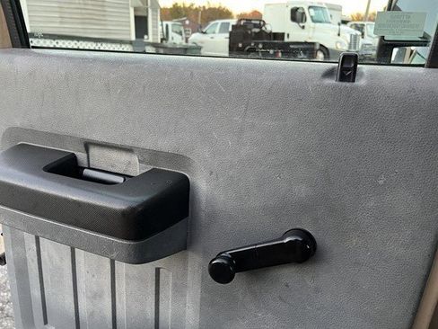 Used 2013 Ford F450 XL w/ Snow Plow Prep Pkg image 33