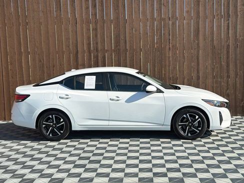 Used 2025 Nissan Sentra SV image 11
