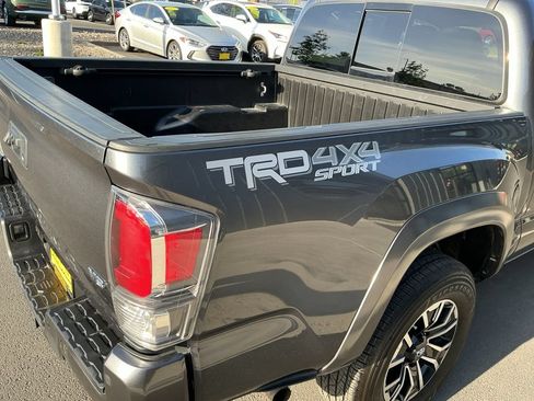 Used 2023 Toyota Tacoma TRD Sport w/ Advanced Technology Package AWD/4WD image 17