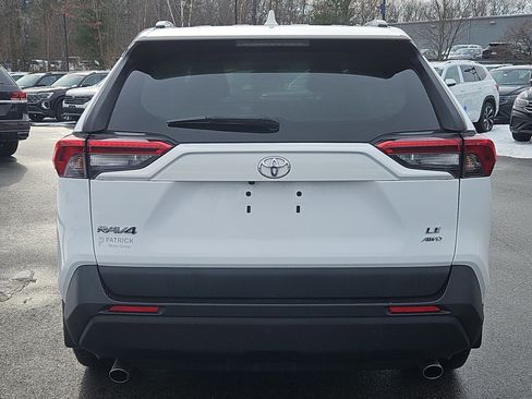 Used 2019 Toyota RAV4 LE image 20
