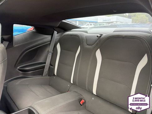 Used 2021 Chevrolet Camaro LT w/ Technology Package RWD image 12