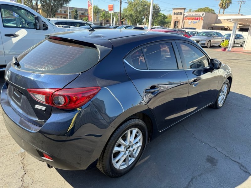 Used 2014 MAZDA MAZDA3 i Touring FWD image 2