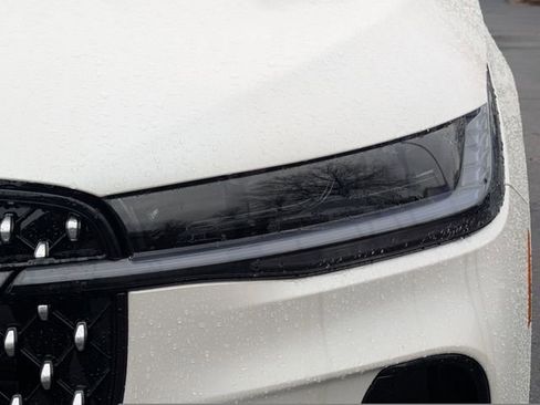 New 2026 Lincoln Nautilus Reserve AWD/4WD image 9