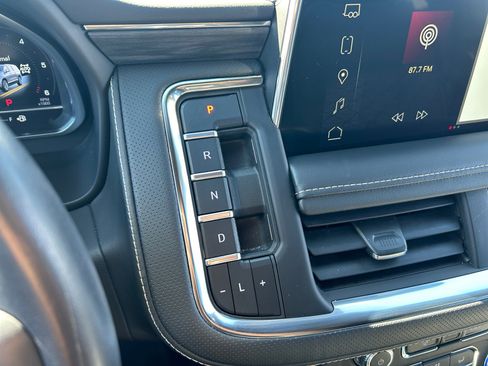 Used 2023 GMC Yukon SLT image 22