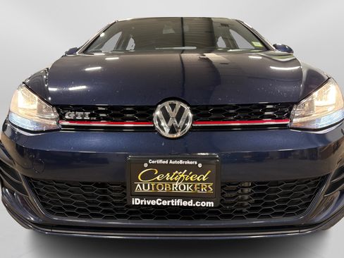 Used 2018 Volkswagen GTI S FWD image 11