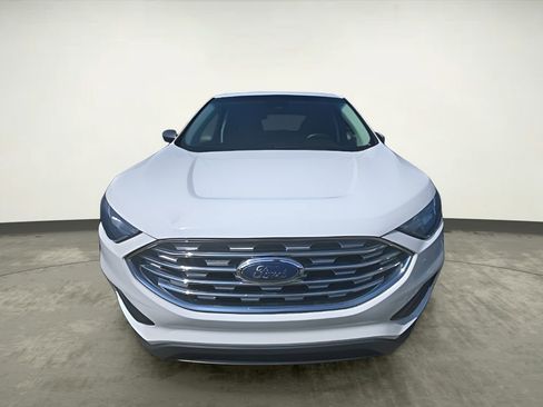 Used 2020 Ford Edge SE image 10