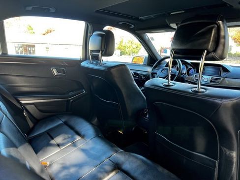 Used 2016 Mercedes-Benz E 350 4MATIC Sedan image 19