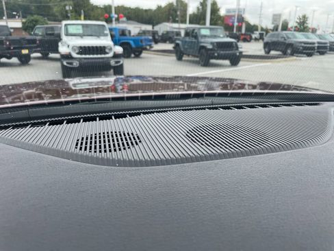 Used 2025 Jeep Grand Cherokee L Altitude w/ Trailer Tow Package image 22